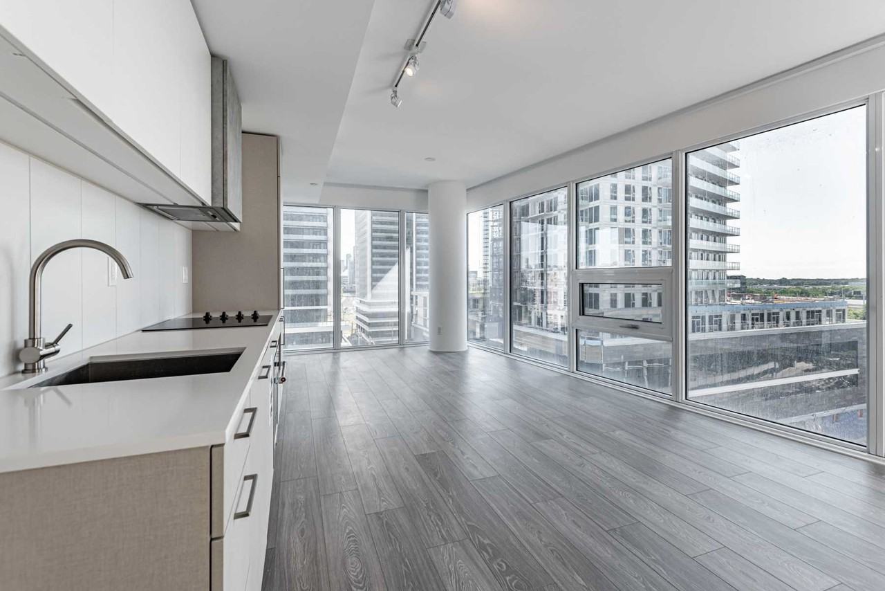 19 Western Battery Road #806