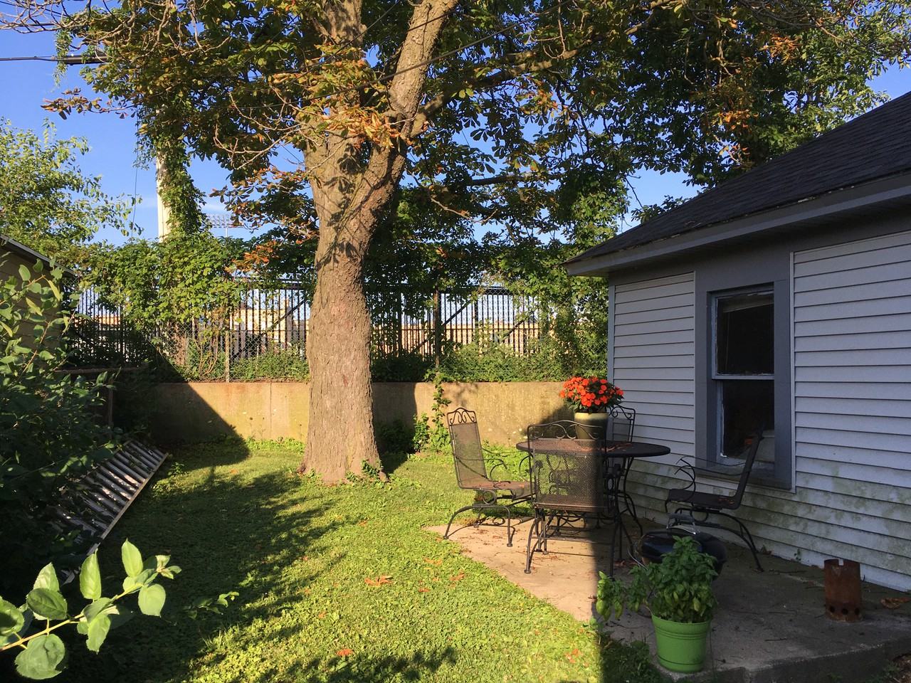 3848 North Morris Boulevard - Photo 2 of 8