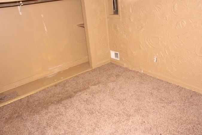 446 Ridge Rd - Photo 3 of 19