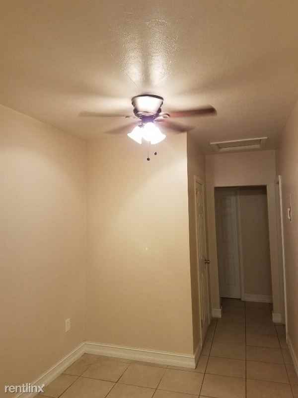 1341 Nw 33rd St - Photo 2 of 11