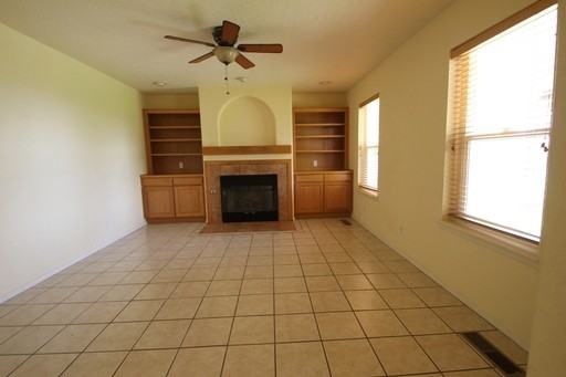 10312 Dunbar St NW - Photo 3 of 8