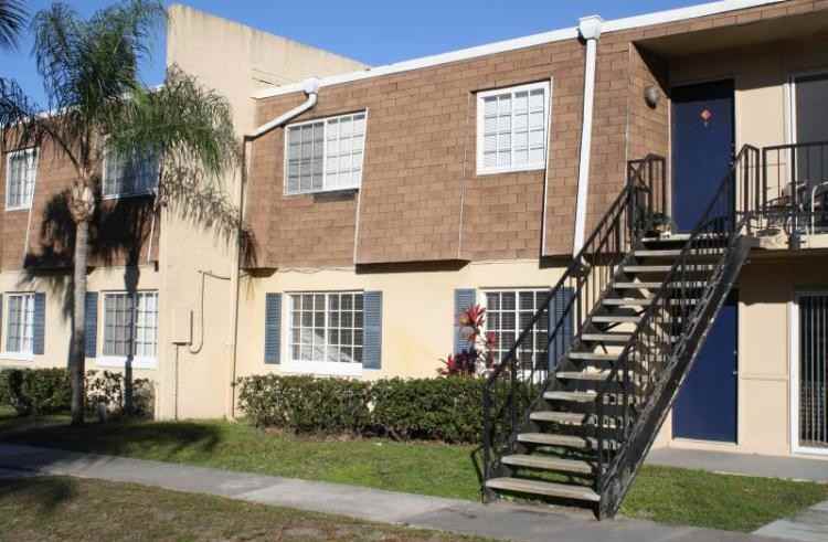 Park Pointe Apartments - Photo 2 of 19