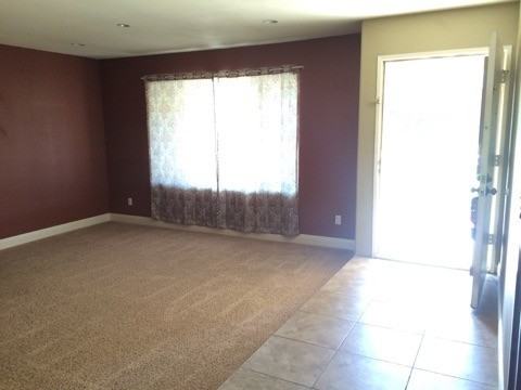 11209 Springfield St - Photo 2 of 12