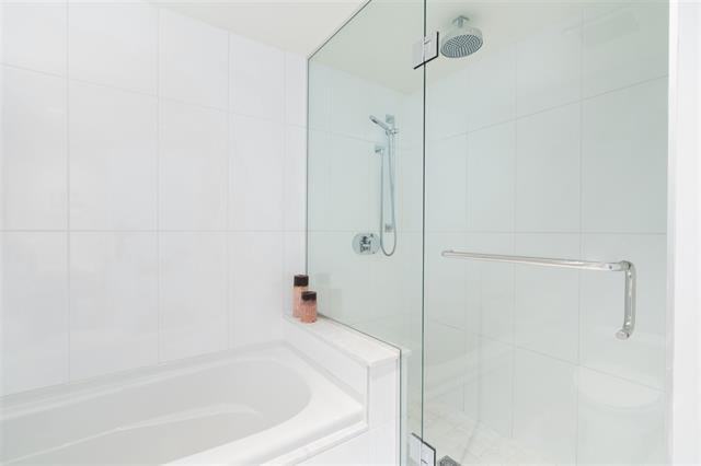 Robson St & Richards St - Photo 7 of 17