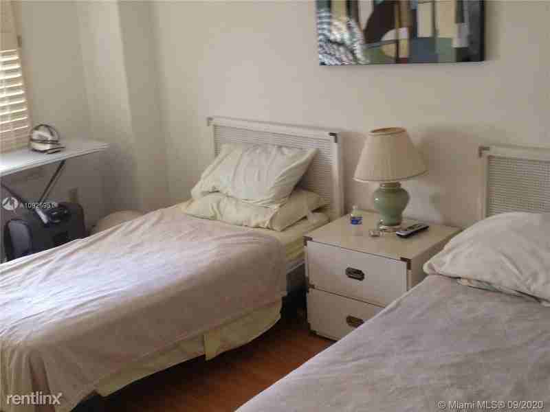 199 Ocean Blvd - Photo 2 of 15