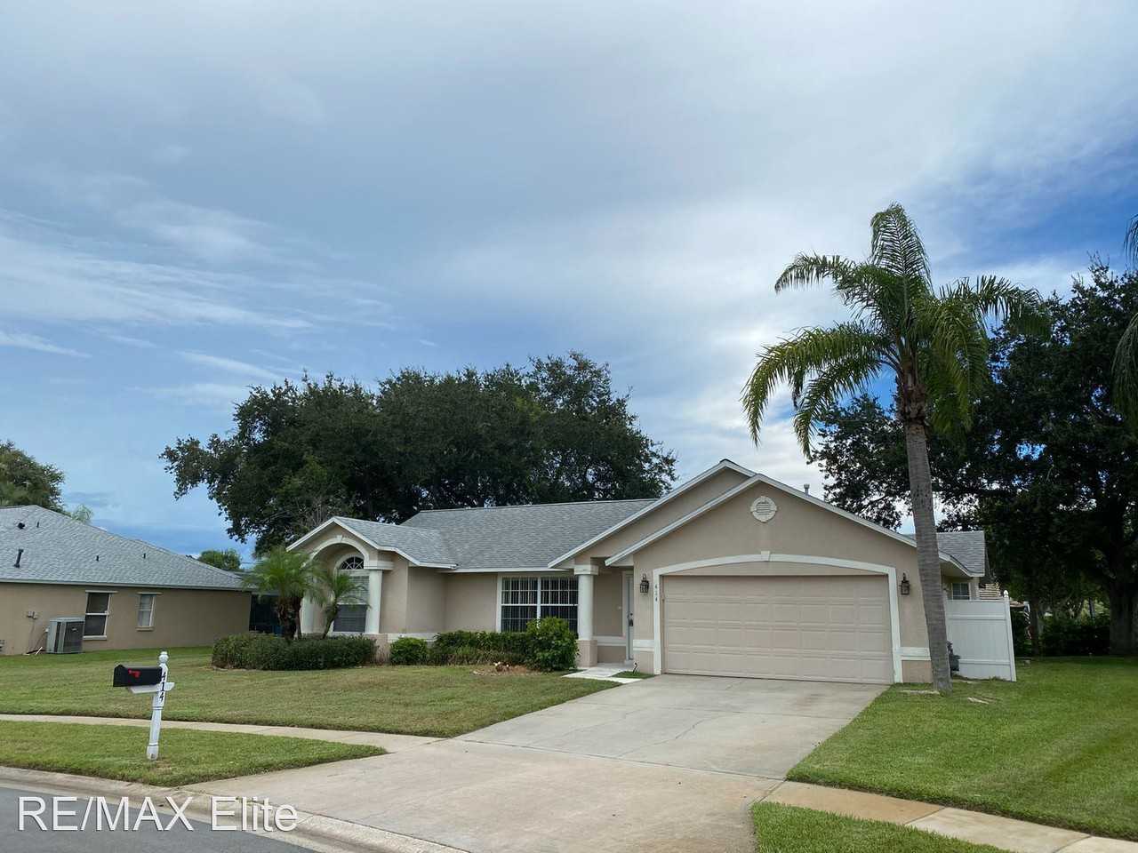 414 Lake Victoria Cir - Photo 2 of 23