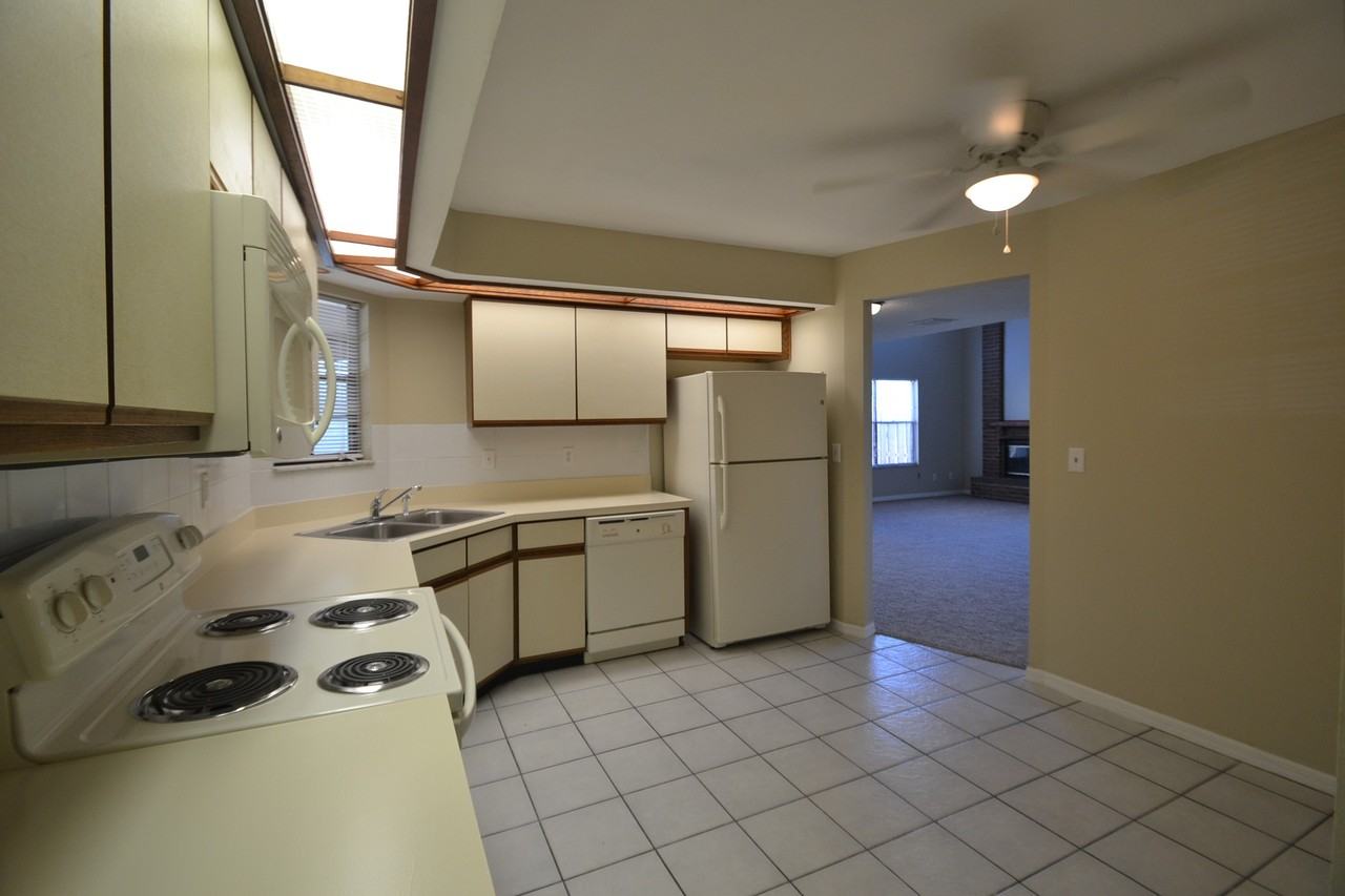 2255 Springrain Dr - Photo 3 of 5