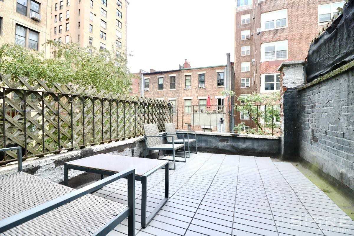 W 75th St #3BG