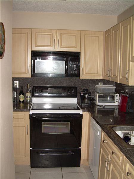 Parc Vista Condominiums - Photo 3 of 7