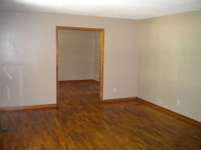 610 Mcvey Rd - Photo 3 of 15