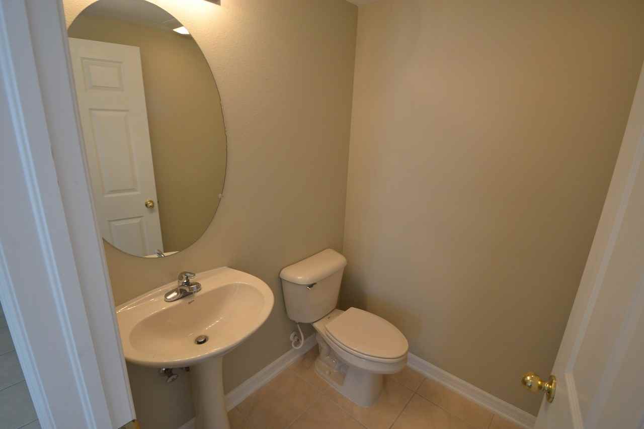 34912 Marsh Glen Ct - Photo 3 of 6