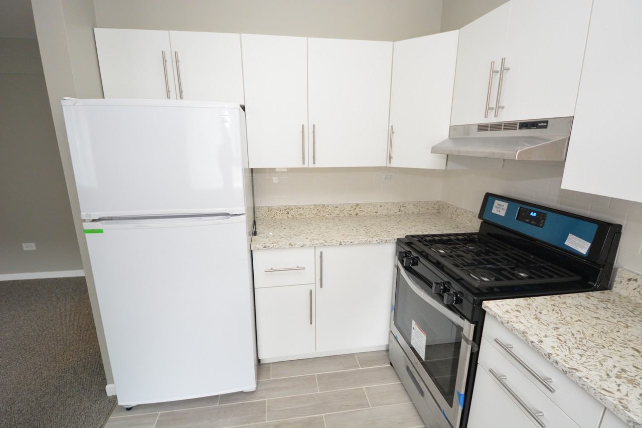 319 Bluff Avenue #1C - Photo 5 of 12