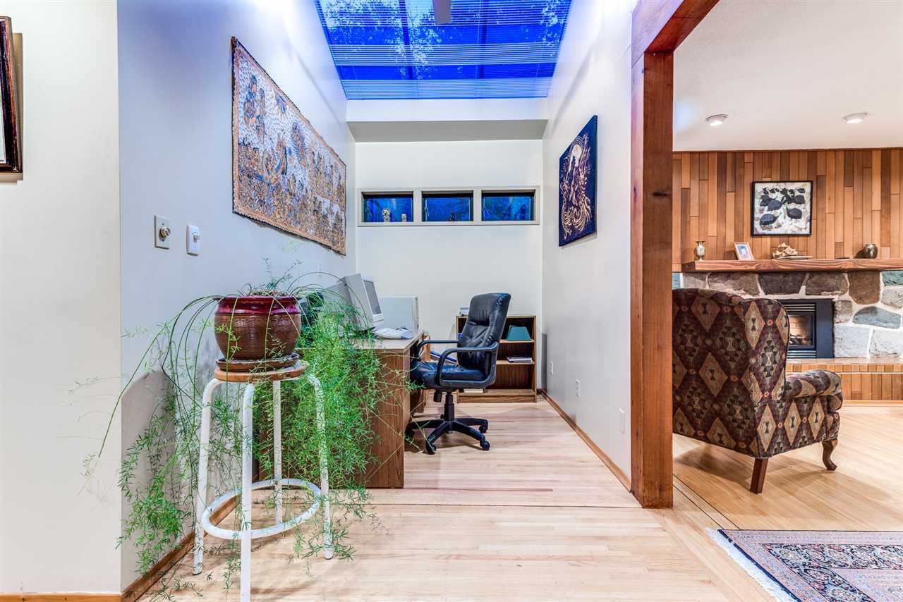 3919 Bayridge Place - Photo 2 of 19