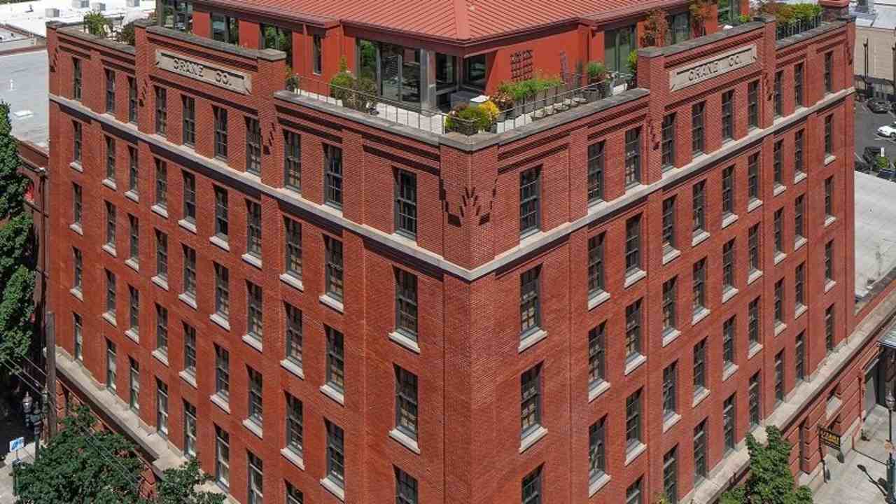 Crane Flats and Lofts 710 NW 14th Ave - Photo 3 of 50