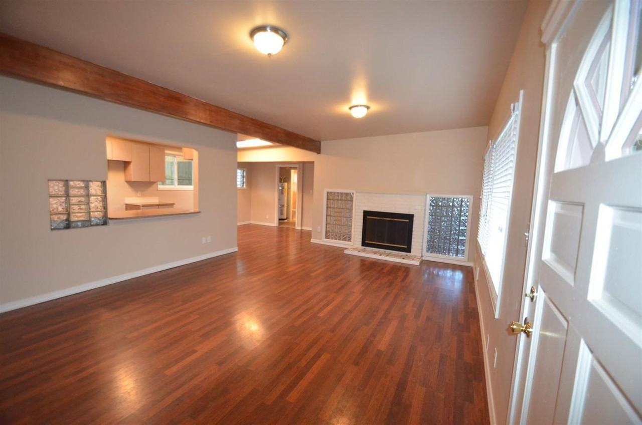 22404 Meridian Ave S - Photo 3 of 14