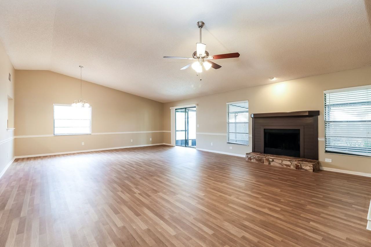 6523 Seafairer Dr - Photo 2 of 21