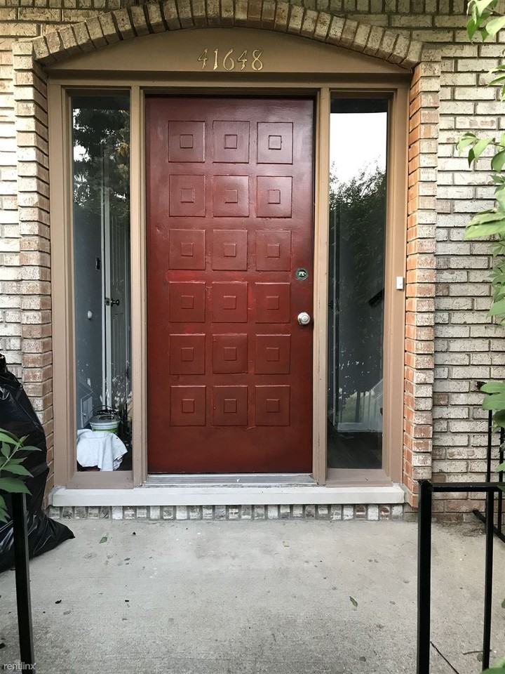 Bedford Villas - Photo 2 of 18