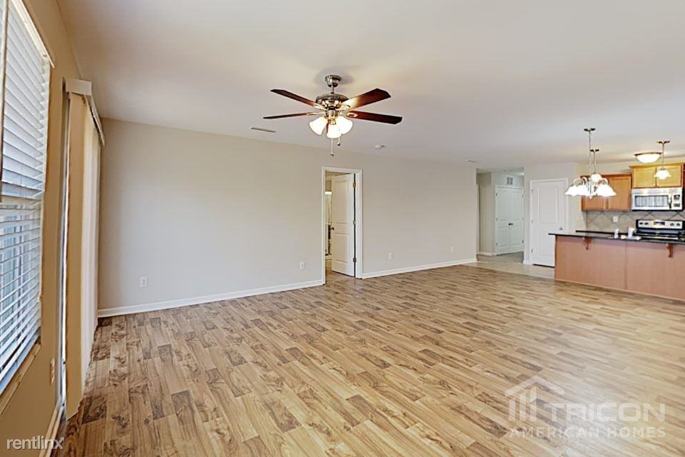 12846 Connemara Ct - Photo 3 of 21