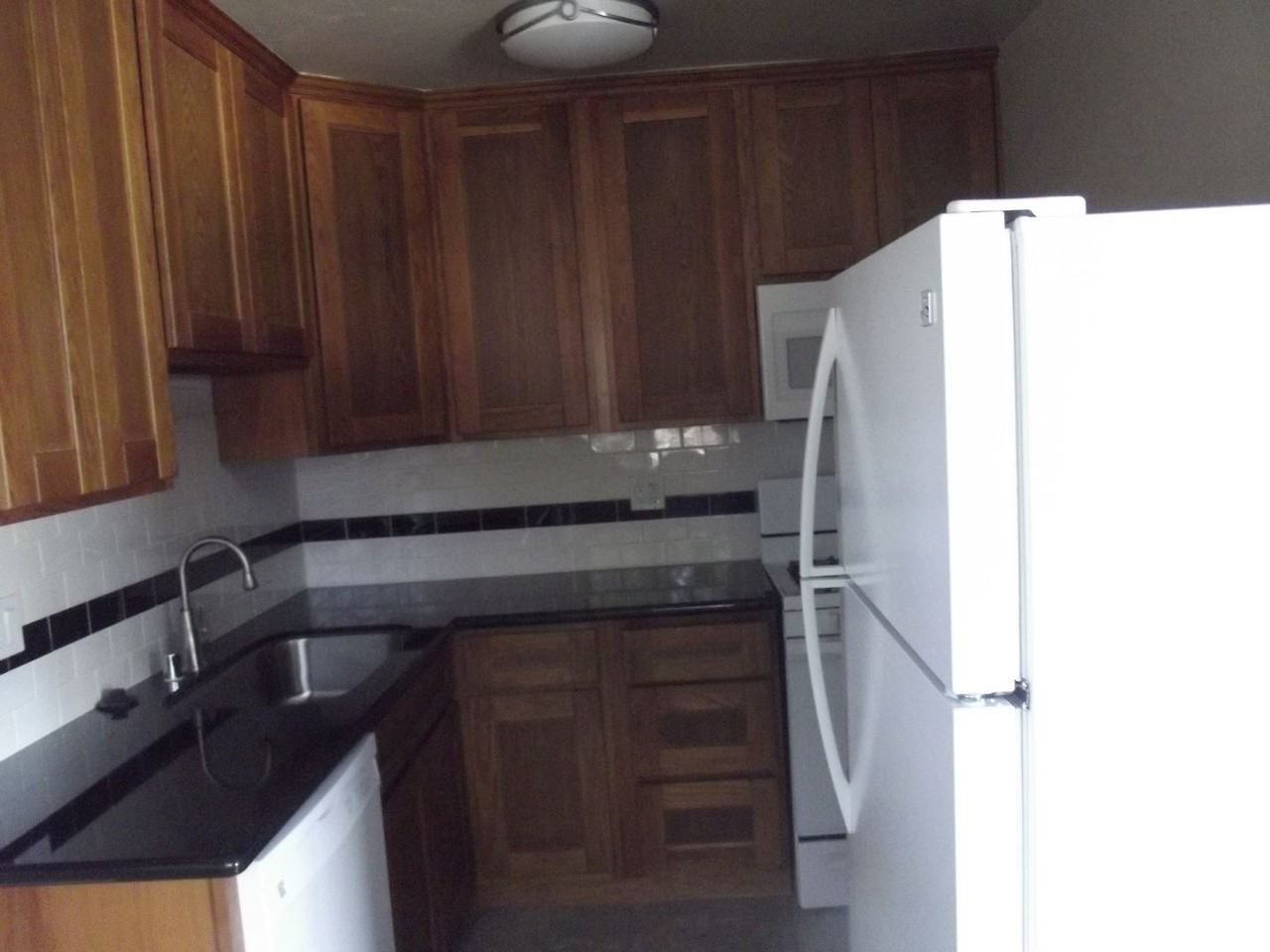 1615 W STREET - Photo 2 of 6