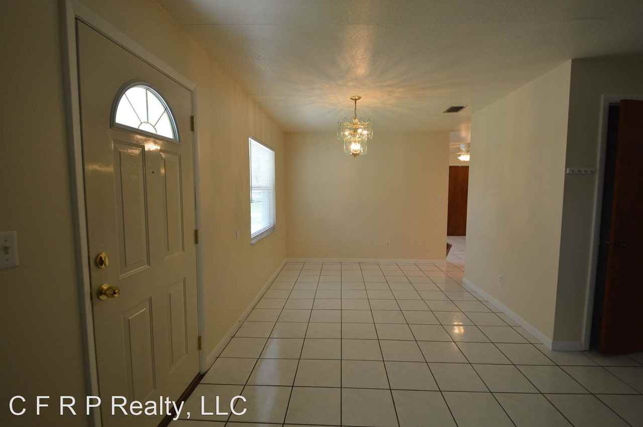 3655 Dellefield St - Photo 3 of 18