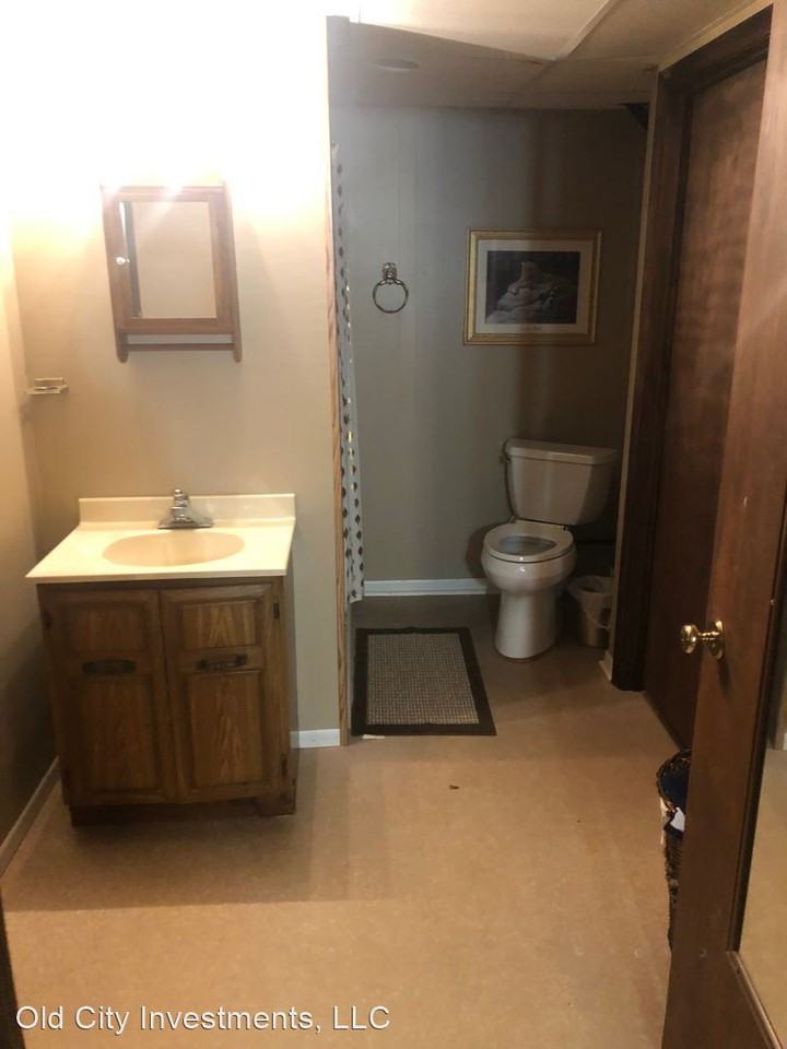 1039 Dandridge Dr - Photo 3 of 19