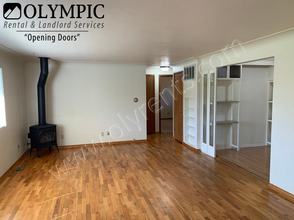 4908 19th Ave Se - Photo 2 of 13