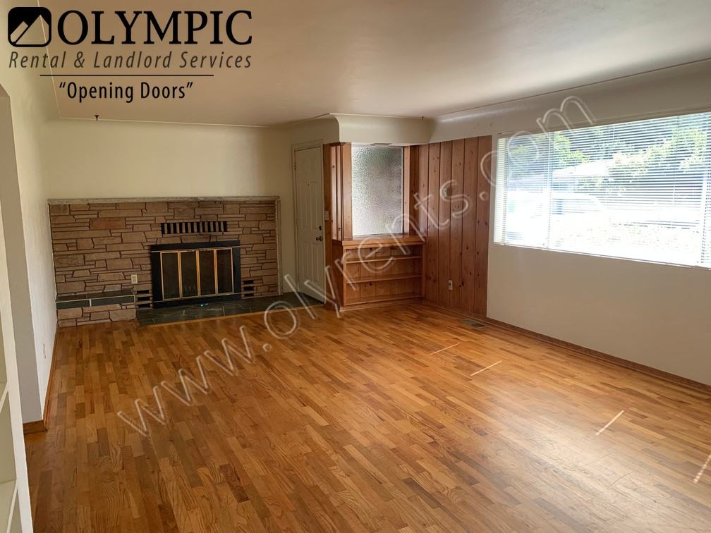 4908 19th Ave Se - Photo 4 of 13