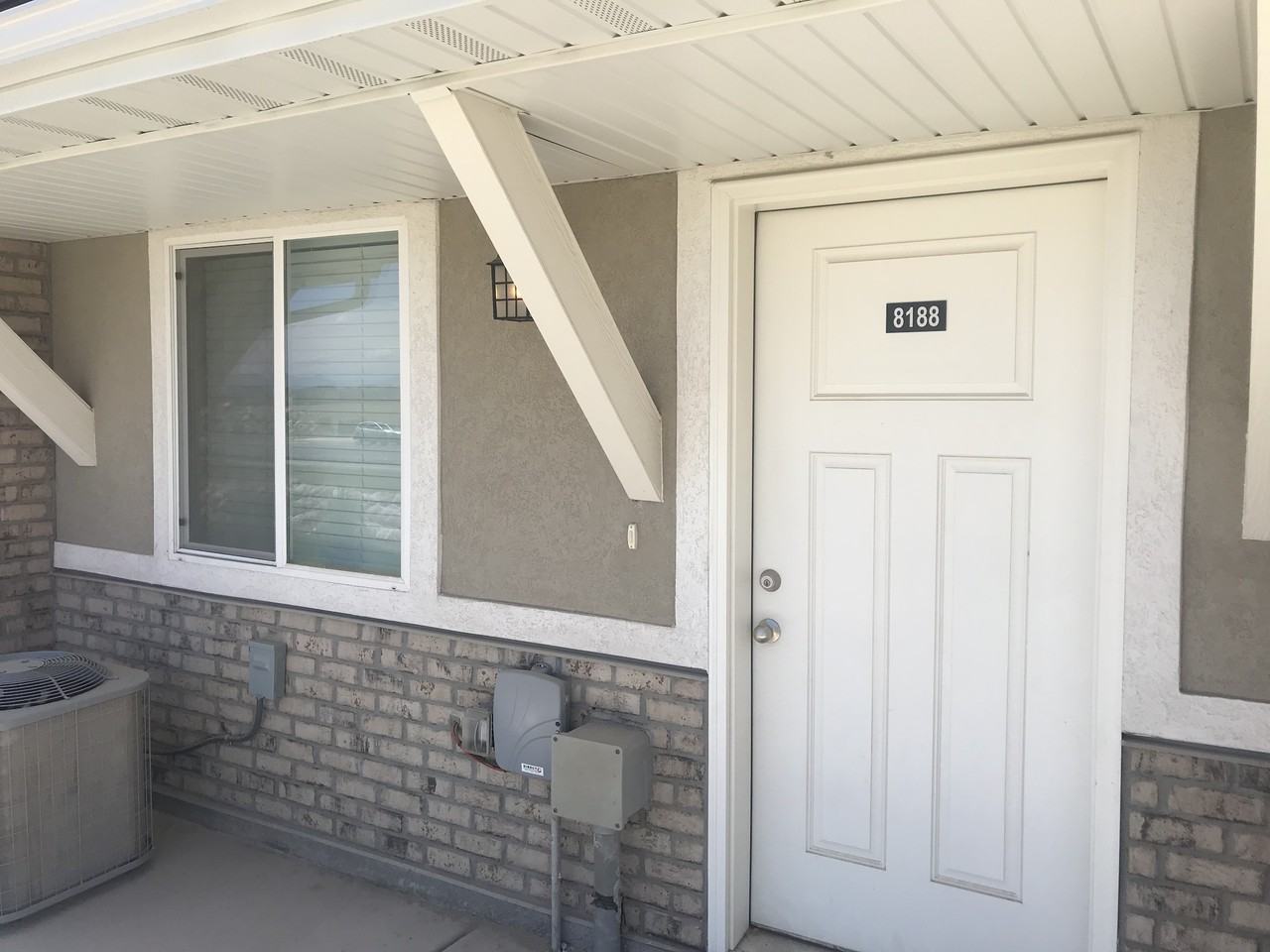 8188 N Boulder Ln - Photo 2 of 20
