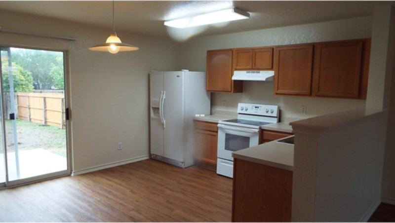 133 Gatewood Bay - Photo 2 of 10