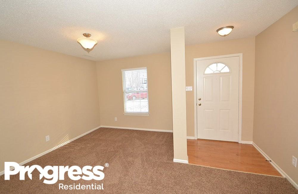 5747 N Plymouth Ct - Photo 2 of 29