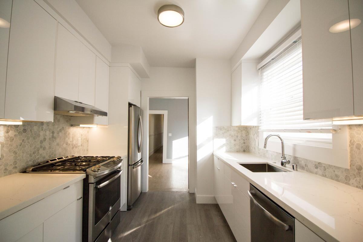 1912 Mission - Photo 3 of 14