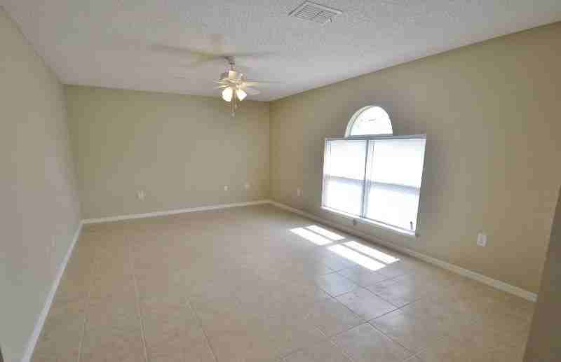 1151 Jayhil Dr - Photo 2 of 14