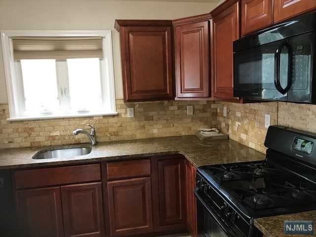 114 Bogota Gdns - Photo 2 of 9