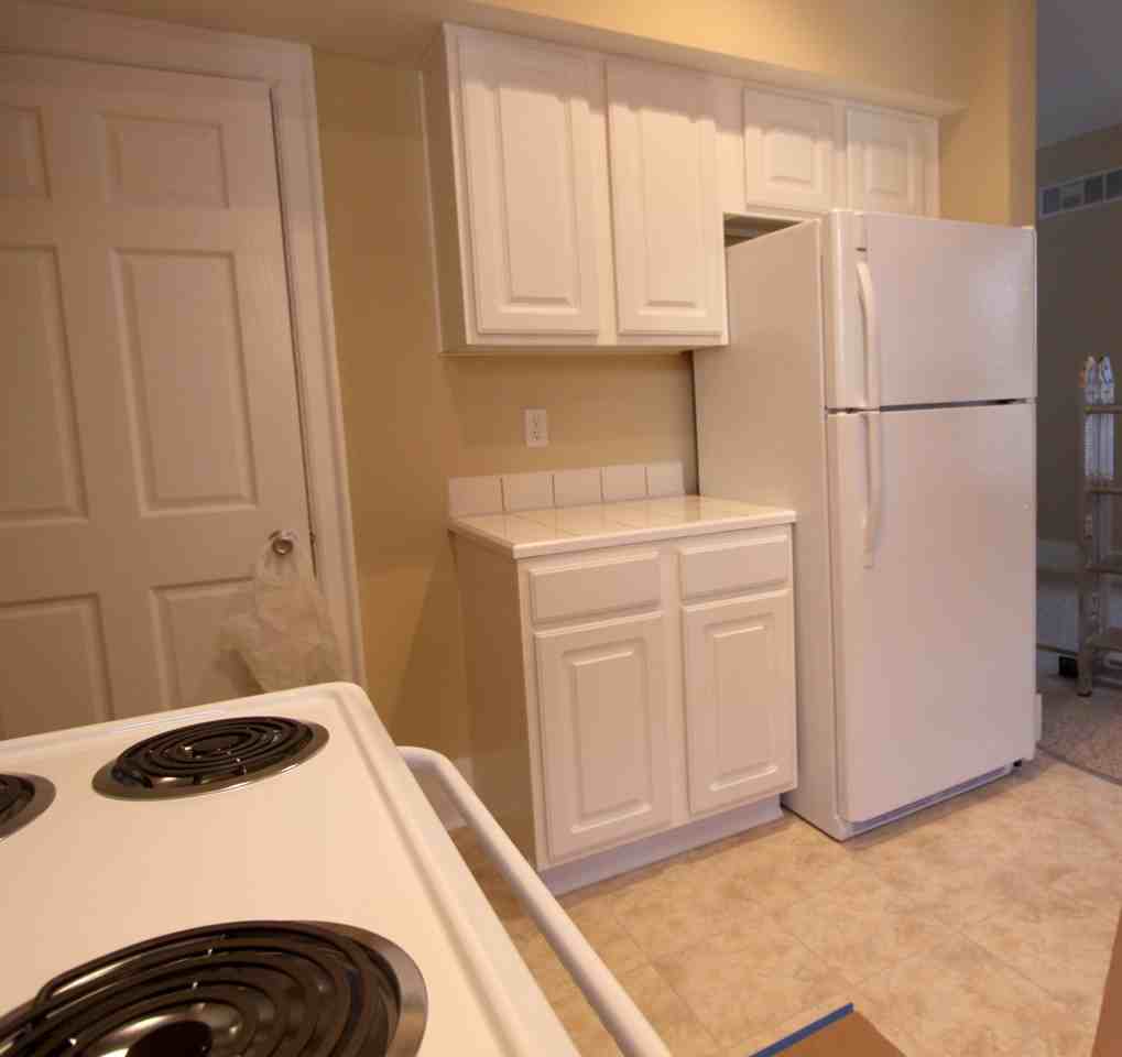 882 E. Whittier St. - Photo 2 of 5