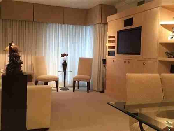 38 Avenue Road #0606