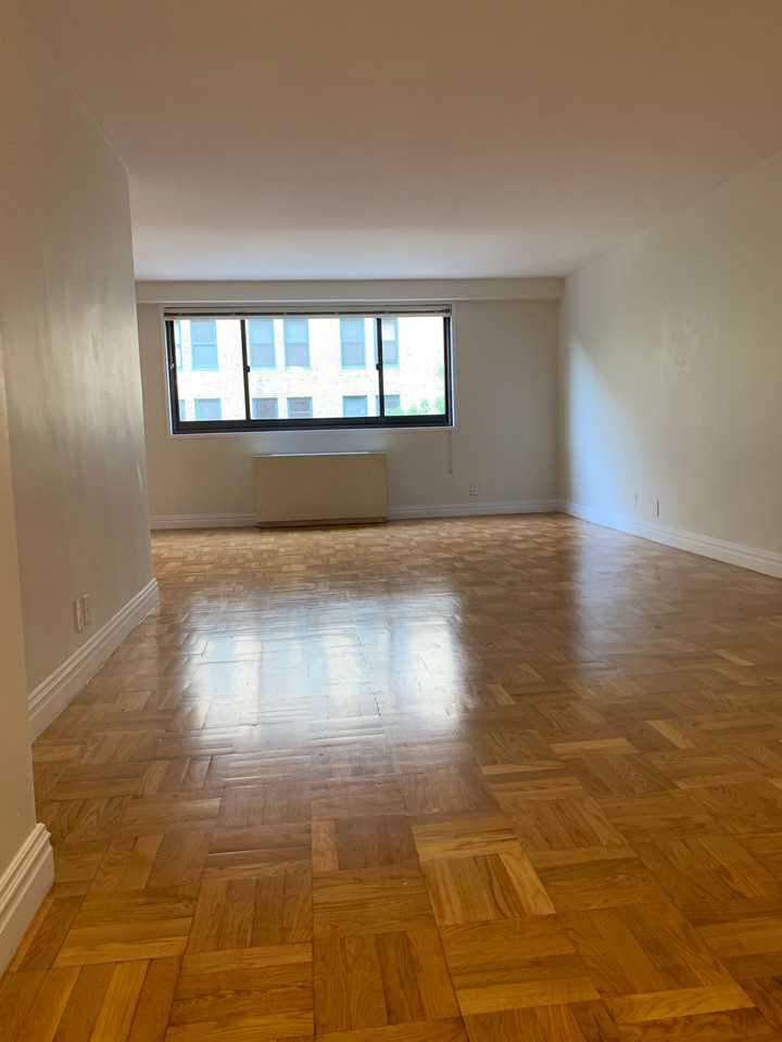 330 West 45th Street #3H