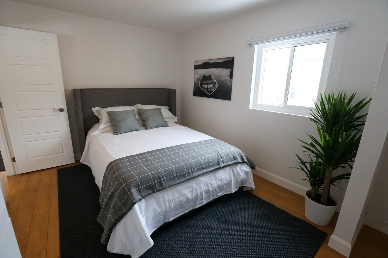 349 Parkdale Avenue - Photo 2 of 11