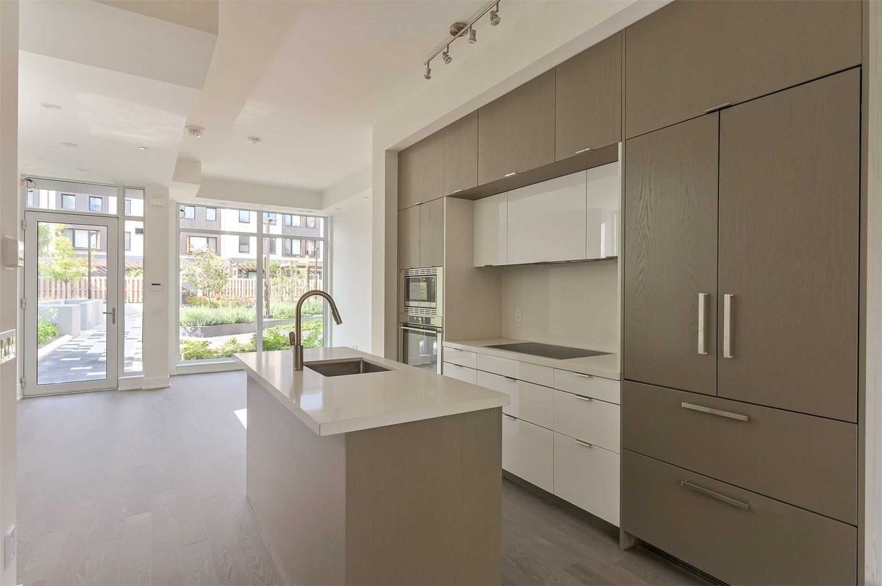 80 Vanauley Street #TH5