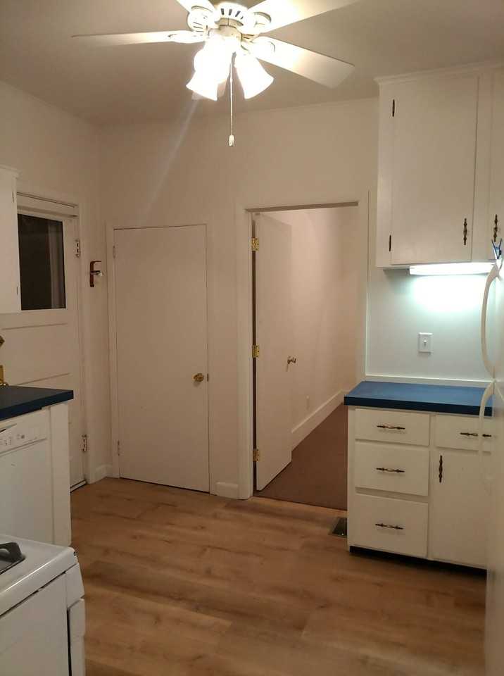 75 Front St - Photo 2 of 13
