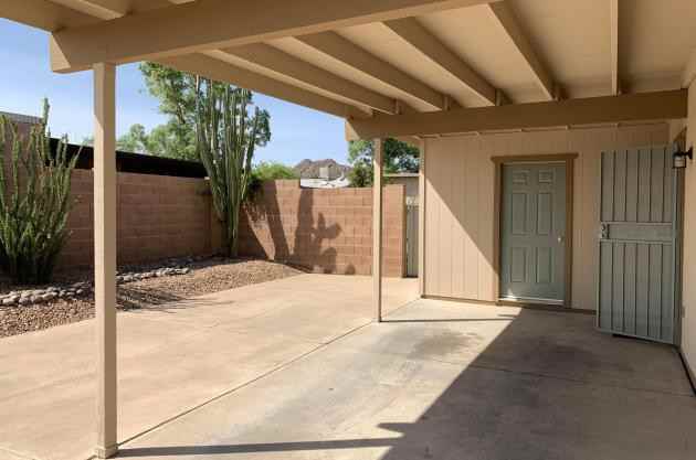 2942 West Camino Oro Blanco - Photo 2 of 4