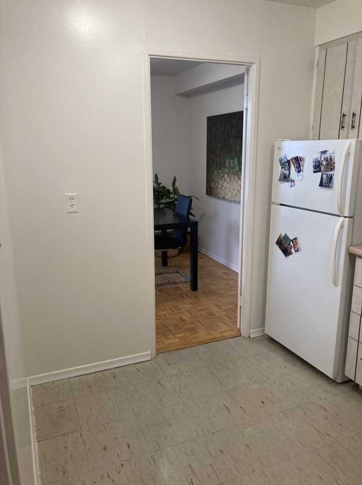 60 Cartier St, Ottawa, ON K2P 2E1 1 Bedroom Apartment for 1,449/month