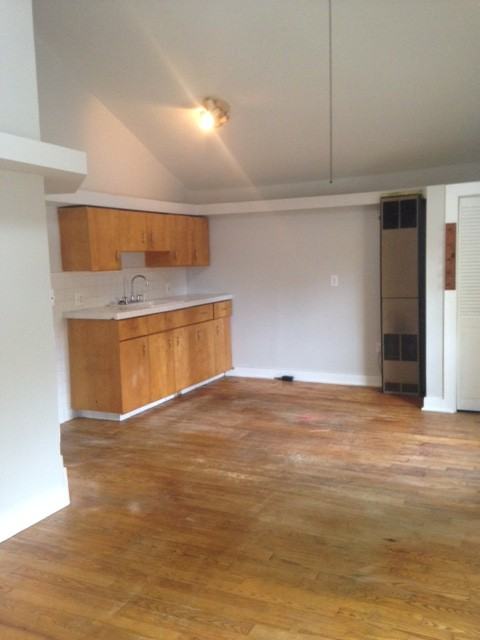 1 Western Ave - Photo 3 of 6