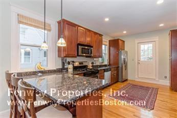 16 Primrose St 2 - Photo 2 of 15