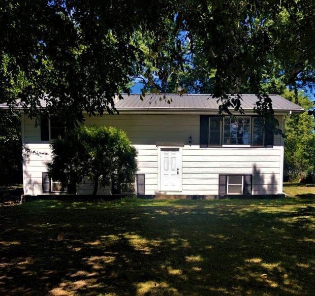 46748 277th St - Photo 2 of 14