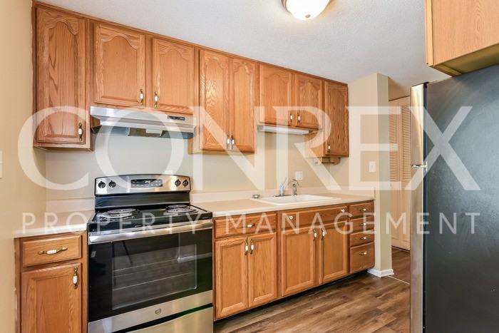 11401 Mcdowell Dr - Photo 3 of 10