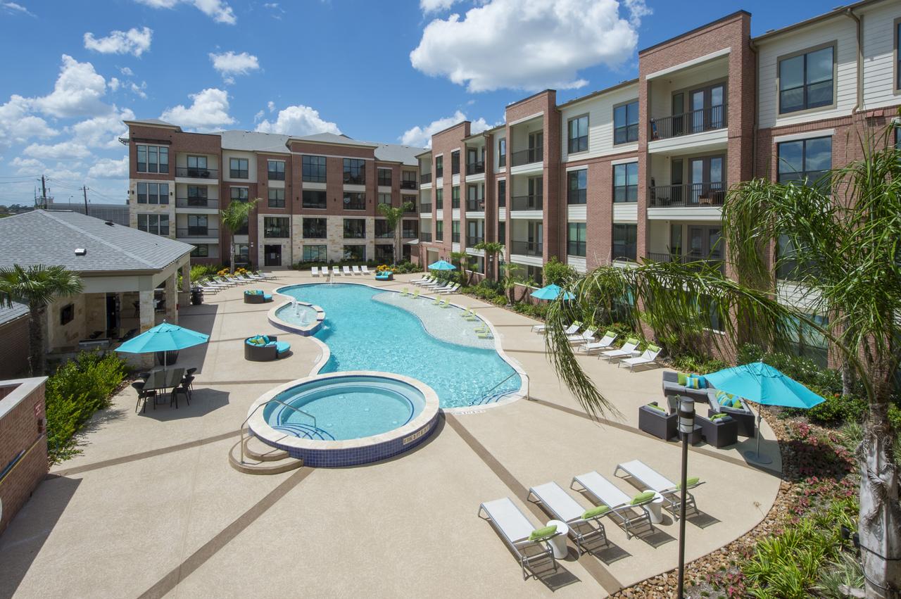 1300 North Post Oak - Photo 4 of 25