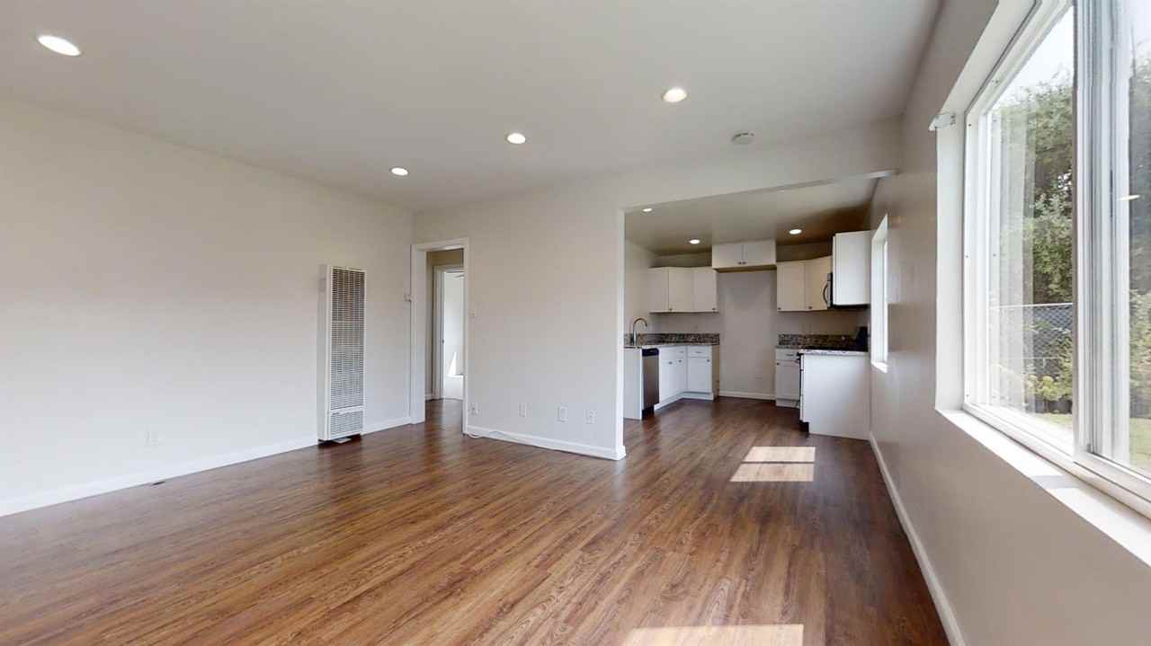 2619 Gates Ave - Photo 6 of 16