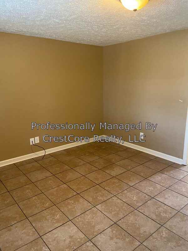 101 101 W Taylor St 6 - Photo 2 of 5