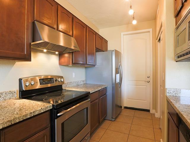 8520 E Loma Land Dr - Photo 5 of 20