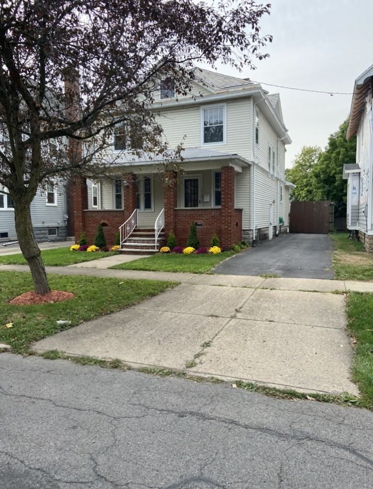 1904 Holland Avenue, Utica, NY 13501 5 Bedroom Apartment for Rent